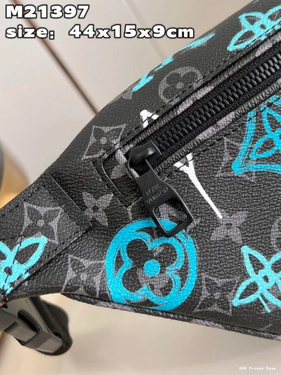 AAA Pruses Bags BUMBAG LOUIS VUITTON DISCOVERY 0825